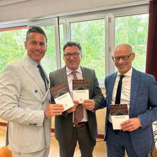 La costituzione in dono agli allievi delle scuole superiori di Borgosesia