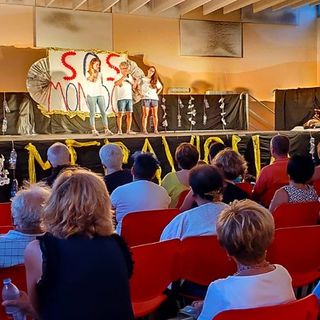 &quot;Invasione&quot; di parenti e genitori a Crevacuore per lo spettacolo dei ragazzi di fine centro estivo