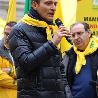 Mettere un tetto al prezzo del gas e i tetti delle stalle pronti a diventare centri fotovoltaici