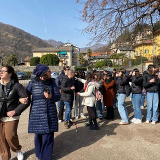 Liceo Ferrari, le quarte Scienze umane in un percorso “al buio”: esperienza sensoriale tra inclusione e territorio