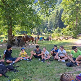 Campertogno, l’estate di Argilla: natura, amicizia e crescita nel campeggio tra le montagne valsesiane
