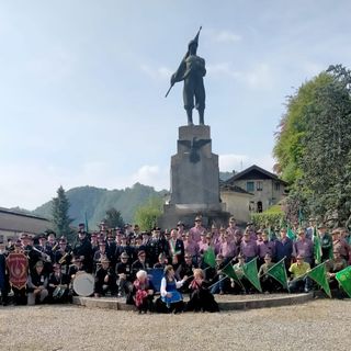 A Varallo la Festa del Gruppo Alpini ha unito sfilata, messa e momento conviviale