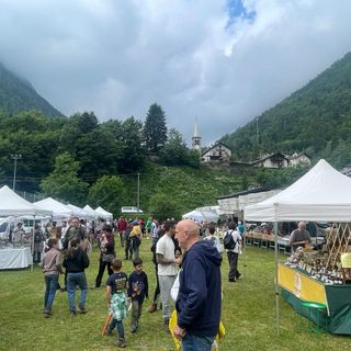 Alagna Valsesia: grande partecipazione alla Fiera delle Pietre Gemelle