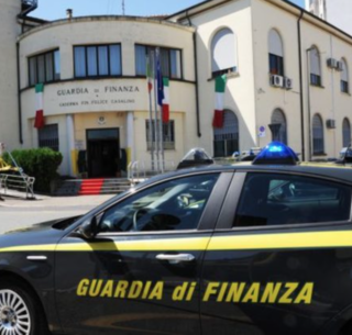 GDF Vercelli, giuramento do fedeltà alla repubblica di due neo sovrintendenti e cinque finanzieri