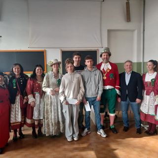 Borgosesia, il Comitato Carnevale premia i più meritevoli dell’Ipsia Magni con le borse di studio Pagani