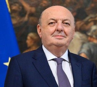UE, Pichetto si congratula con Fitto: smontata la narrazione di un'Italia isolata.