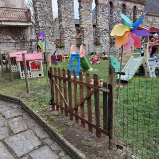 A Quarona nuova recinzione al Gioca bimbo di Villa Rolandi: più sicurezza per i piccoli con l’arrivo della primavera