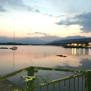 Migliora la qualità delle acque di balneazione dei laghi del Piemonte.