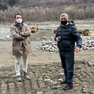 Il sopralluogo effettuato dal presidente della Provincia di Vercelli Eraldo Botta e dal vicesindaco di Varallo Pietro Bondetti