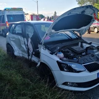 Incidente sulla SP 123 tra due auto. Feriti in ospedale