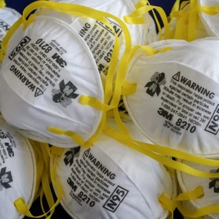 Coronavirus Piemonte, l'Unità di crisi controlla le mascherine prima di distribuirle
