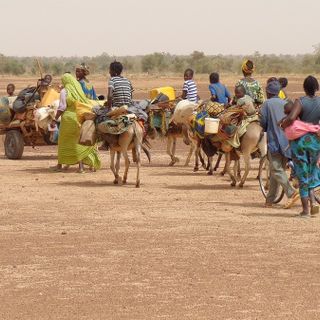 Vita da profughi, l'esperienza e i progetti dell'associazione Mamre di Borgomanero
