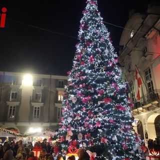 Vieni ad Asti a vivere le atmosfere natalizie con “Il Magico Paese di Natale”, la Fiera Nazionale del tartufo e i “Gioielli del territorio”