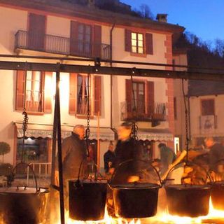 Carnevale Varallo, ecco le nuove date: si comincia con legna e paniccia