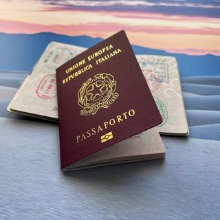 Passaporti, cambia il servizio in Valsesia: chiude lo sportello di Varallo, domande e rinnovi ora anche alle Poste