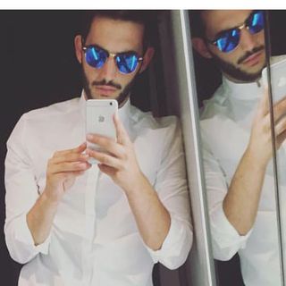 Nell'immagine tratta da Facebook, una delle vittime, Samuele Pezzotti