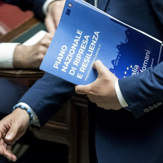 Dalla Regione consulenti gratuiti per aiutare le imprese culturali e creative  a intercettare i fondi del PNRR                                   RE I FONDI DEL PNRR
