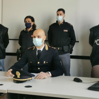 Usavano i bimbi per avvicinare gli anziani e derubarli: in manette una coppia rom. A tradirli la carta di un gelato