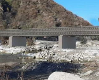 Ponte di Romagnano: il collegamento c'è, ma l'apertura slitta di un altro mese