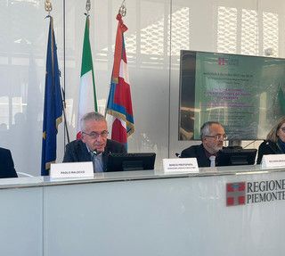 Regione Piemonte, promozione del territorio: enoteche regionali, strade del vino e del gusto.