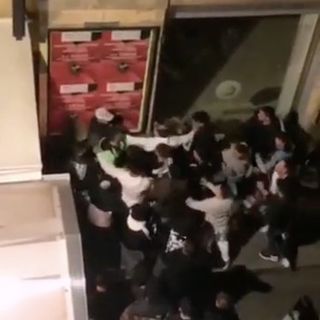 Rissa in centro a Vercelli: denunciati tre giovani. Uno è minorenne