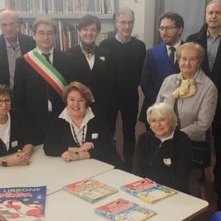 L'inaugurazione della biblioteca di Romagnano (foto dal Comune di Romagnano).