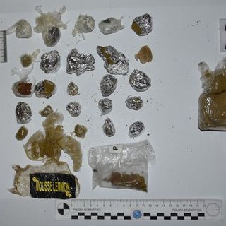 Spaccio di droga in paese: un arresto e una denuncia