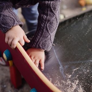 Servizi educativi, 4,7 milioni ai Comuni per ridurre le tariffe degli asili nido e migliorare la qualità.