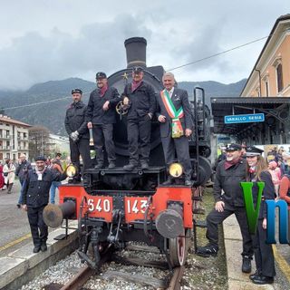 A Varallo un tuffo nel passato, è arrivato in stazione il treno storico FOTO e VIDEO