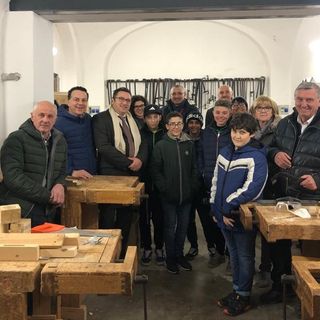 Famiglie in visita alla nuova Scuola del Legno. &quot;La sede è pronta, tocca ai giovani rispondere&quot;