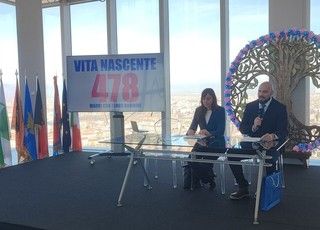 Il Piemonte raddoppia il budget per il progetto 'Vita nascente': nel primo anno aiutate 478 madri per combattere la denatalità.