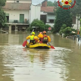 I Vigili del Fuoco di Vercelli sui luoghi dell'alluvione in Emilia Romagna
