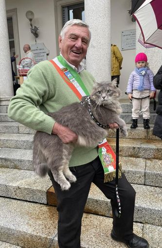 Varallo, benedizione degli animali per Sant’Antonio Abate: presente anche il sindaco Bondetti