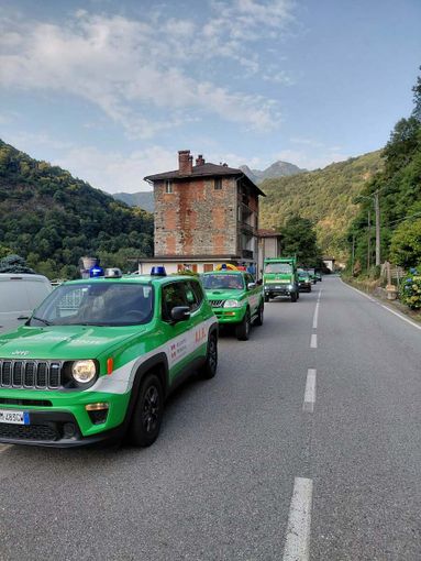 Incendi in Valsesia, fumo ancora su diversi fronti: controlli in corso Incendi in Valsesia, fumo ancora su diversi fronti: controlli in corso