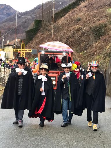 A Postua un carnevale per tutti: un successo fra allegria e partecipazione - Foto di Ermanno Orsi.