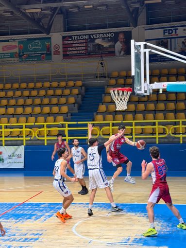 Calo nell’ultimo quarto: la Virtus Verbania supera la Valsesia Basket 75-64 Calo nell’ultimo quarto: la Virtus Verbania supera la Valsesia Basket 75-64