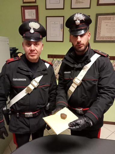 Denunciato dai Carabinieri di Santhià giovane spacciatore Denunciato dai Carabinieri di Santhià giovane spacciatore