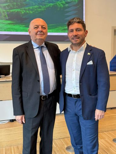 La Valsesia protagonista della transizione energetica: il Presidente dell’Unione Montana all’evento EcoLife di Biella La Valsesia protagonista della transizione energetica: il Presidente dell’Unione Montana all’evento EcoLife di Biella