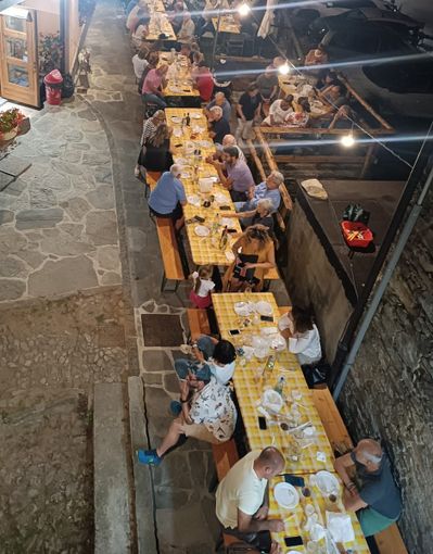 Pila in festa: il “Mangialungo” richiama tutta la valle