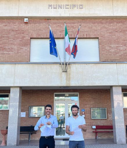 Lozzolo semplifica la burocrazia per i cittadini Lozzolo semplifica la burocrazia per i cittadini