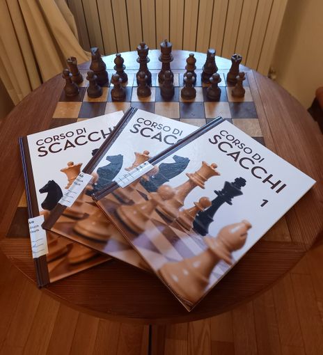 Varallo: Incontro conoscitivo per il corso di scacchi Varallo: Incontro conoscitivo per il corso di scacchi