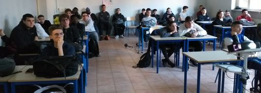 Giornata nazionale contro il bullismo e il cyberbullismo a scuola Giornata nazionale contro il bullismo e il cyberbullismo a scuola