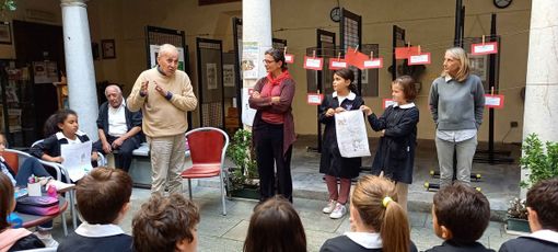 Varallo, mostre in Biblioteca: le visite delle classi IV. Varallo, mostre in Biblioteca: le visite delle classi IV.