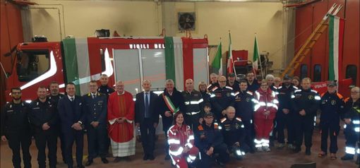 Roccapietra di Varallo celebra Santa Barbara: i Vigili del Fuoco riuniti per la patrona del Corpo