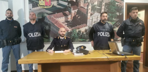 Conferenza stampa della Squadra Mobile Conferenza stampa della Squadra Mobile