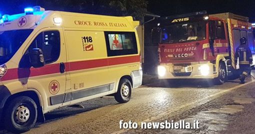 Auto capottata a Pray, due feriti trasportati in ospedale a Borgosesia
