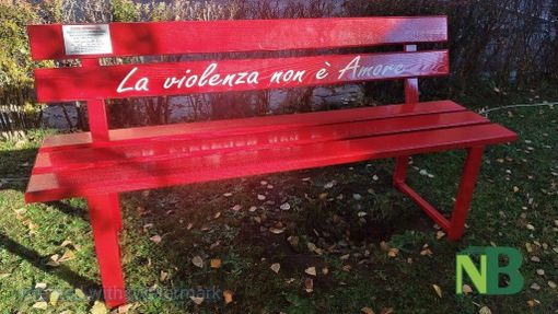 Coggiola, una fiaccolata condivisa per dire NO alla violenza sulle donne (foto di repertorio)