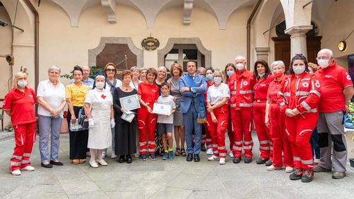 Daniela Denicola, donna dell’anno 2021: “Dedico questo premio ai volontari” Daniela Denicola, donna dell’anno 2021: “Dedico questo premio ai volontari”