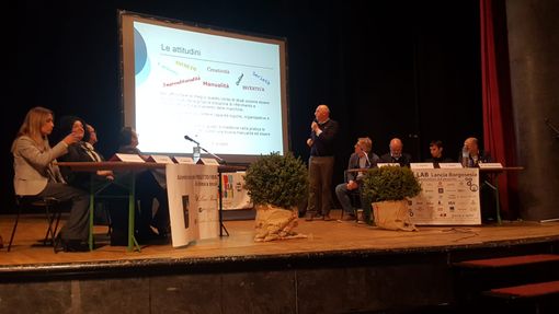 Open Day a Borgosesia. Imprese: "Aspettiamo a braccia aperte diplomati di tecnici e professionali" FOTO