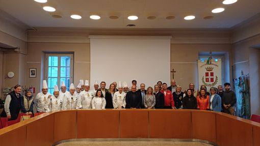 Borgomanero, Stelle&amp;Padelle che successo: donati 12.350 euro a ospedale, associazioni e sport inclusivo